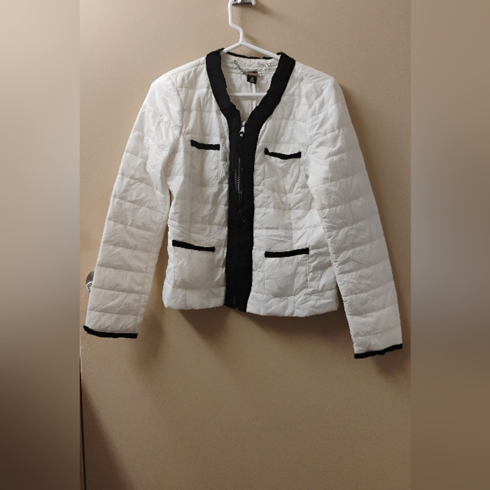 White House Black Market Contrast Trim Nylon Puffer Jacket Sz M